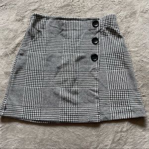 Black and White Houndstooth Skirt